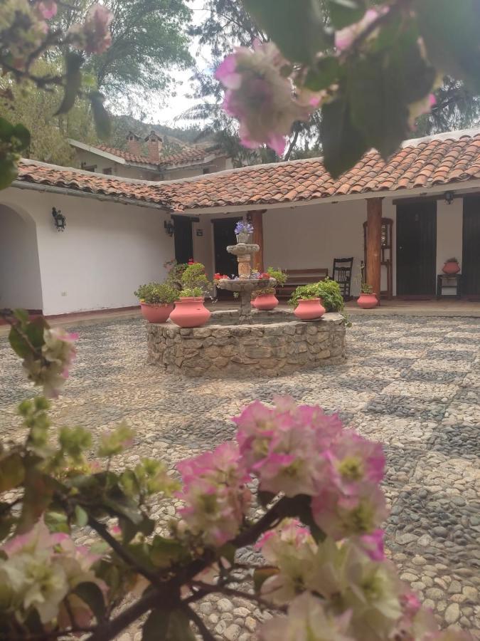Hotel El Patio De Monterrey ワラス エクステリア 写真