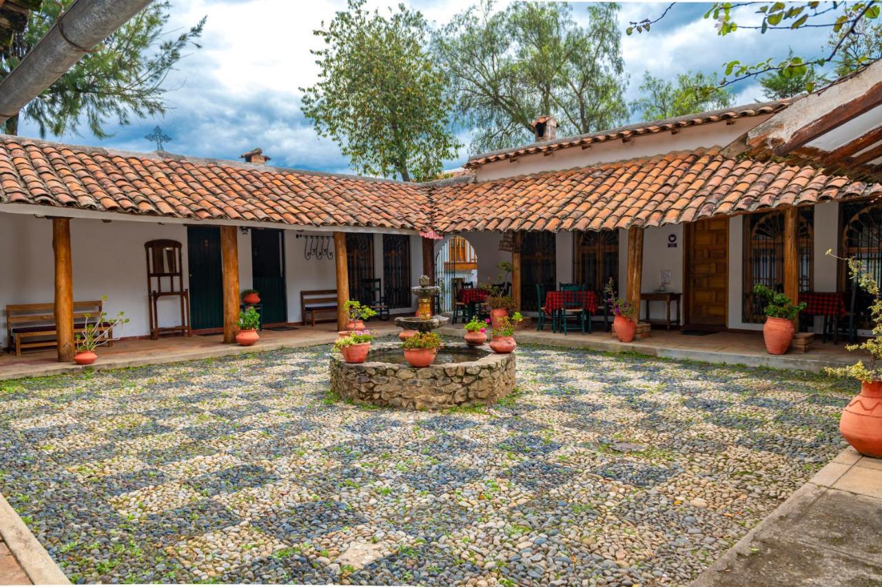 Hotel El Patio De Monterrey ワラス エクステリア 写真