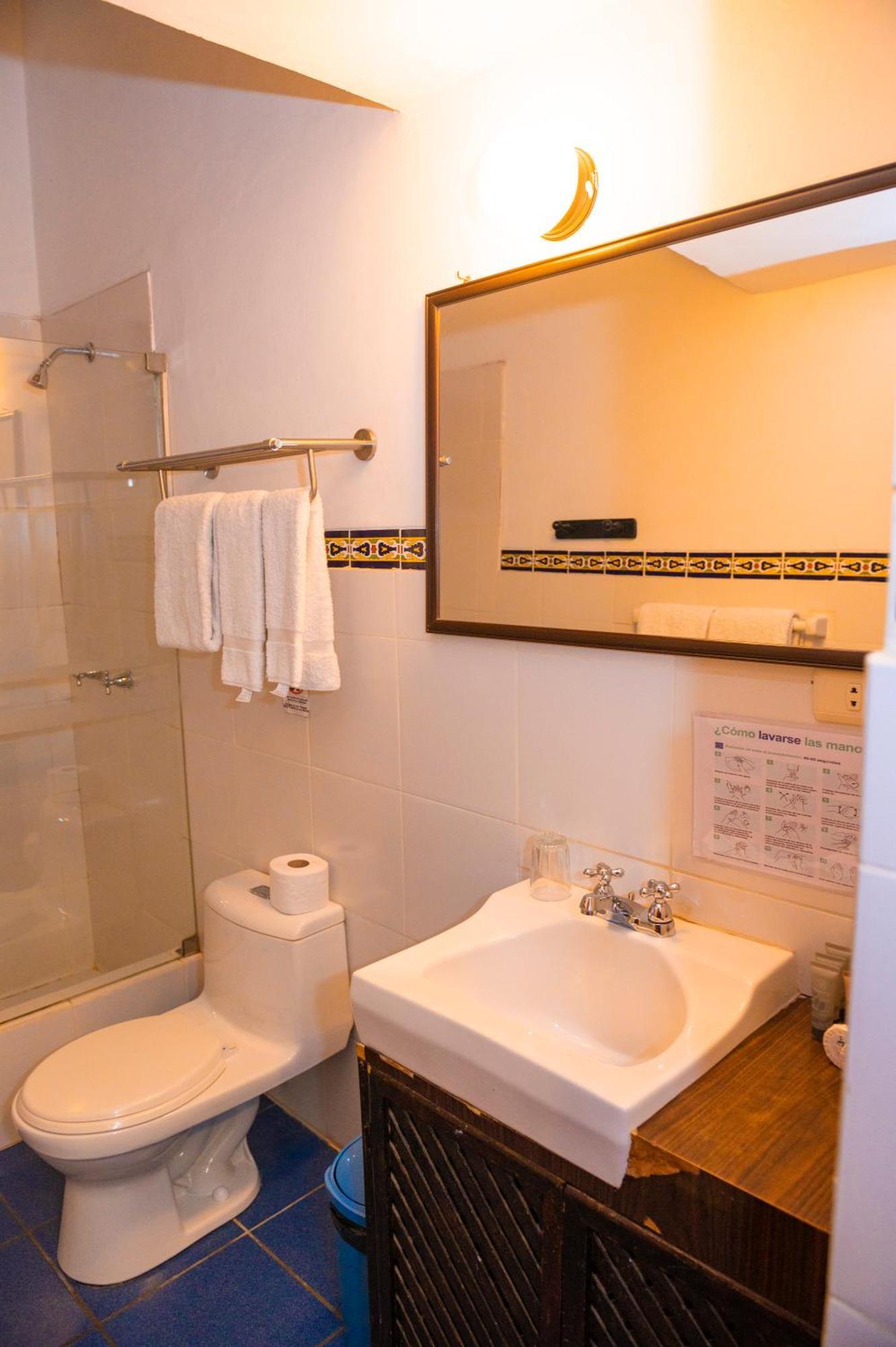 Hotel El Patio De Monterrey ワラス エクステリア 写真