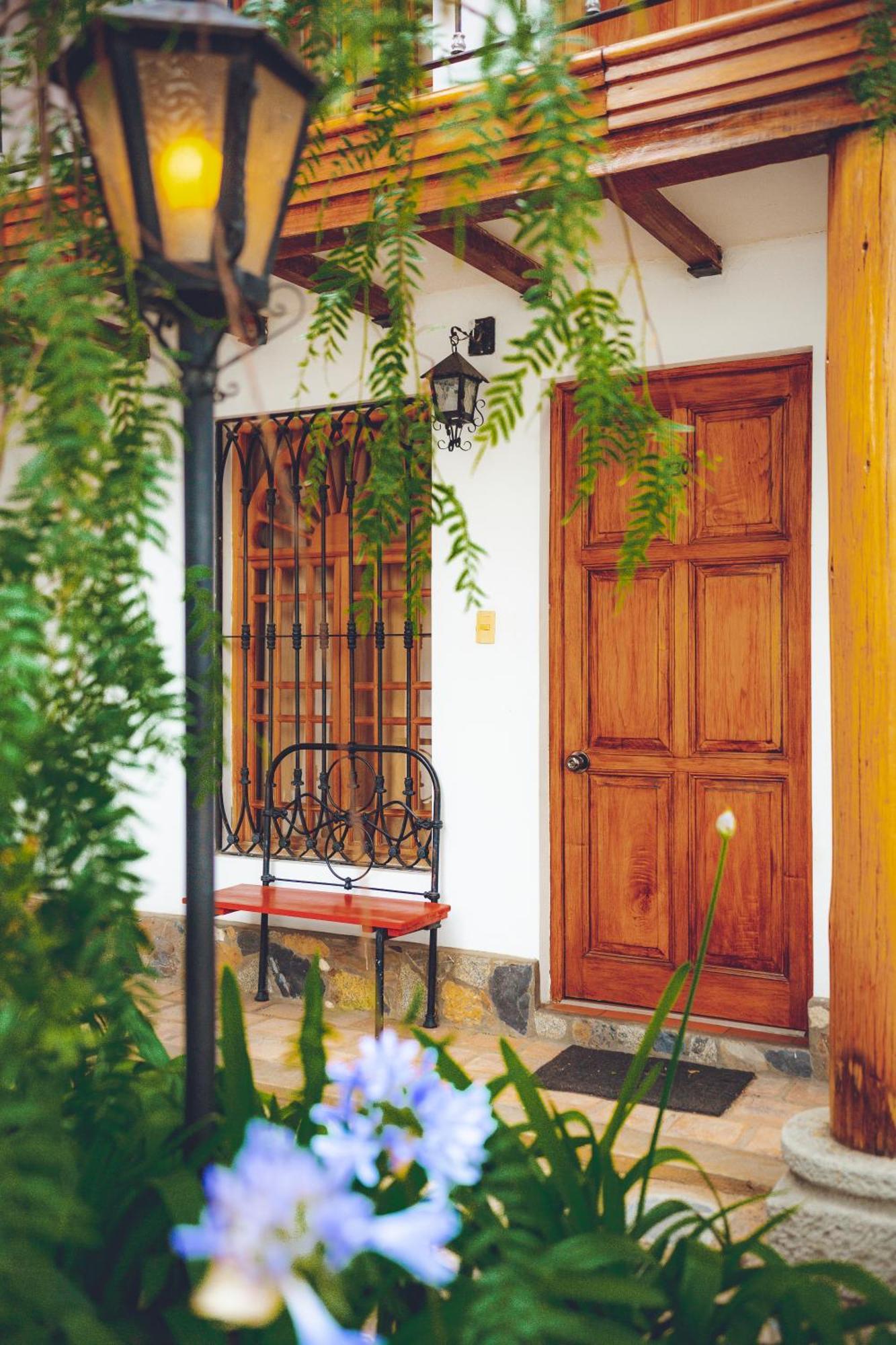 Hotel El Patio De Monterrey ワラス エクステリア 写真