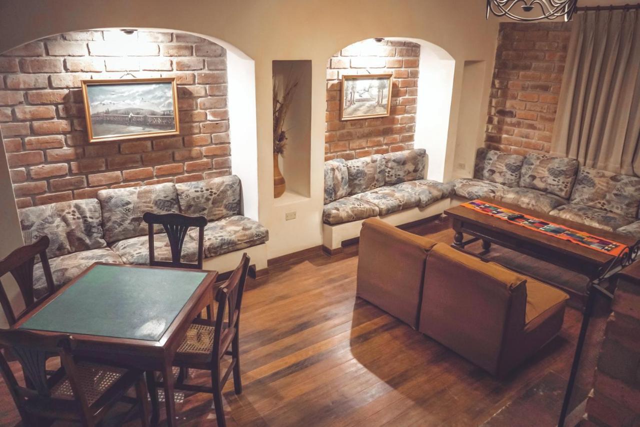 Hotel El Patio De Monterrey ワラス エクステリア 写真